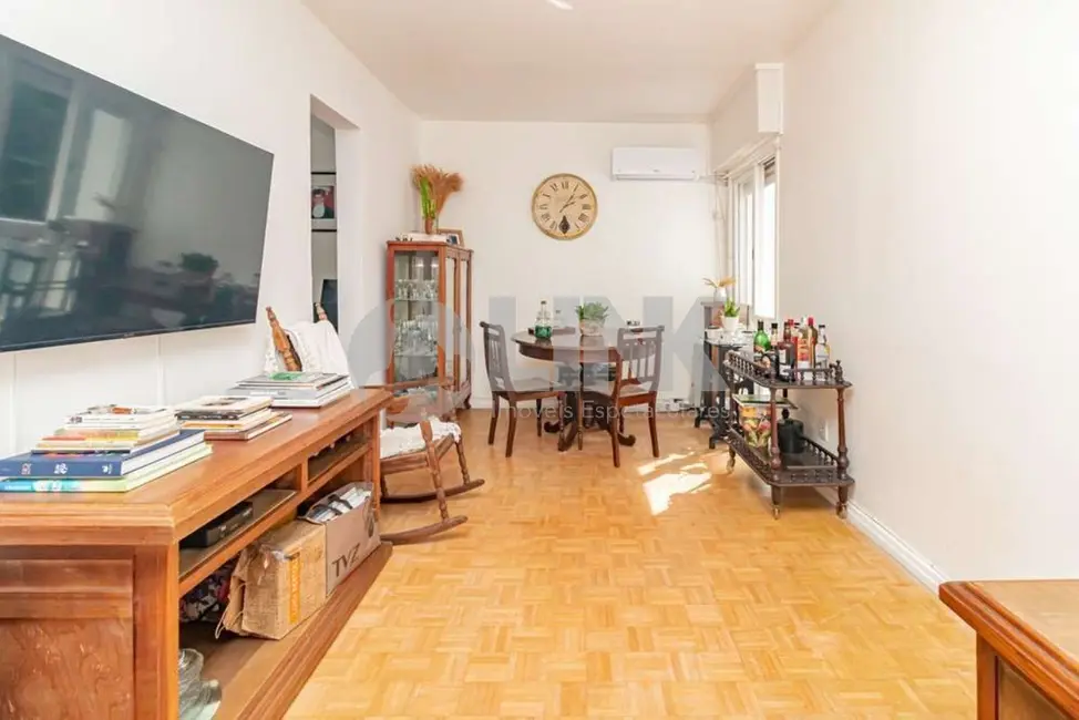 Apartamento com 2 quartos à venda, 72m2 em Menino Deus, Porto Alegre - RS - imagem 4 Foto 4 de Apartamento com 2 quartos à venda, 72m2 em Menino Deus, Porto Alegre - RS