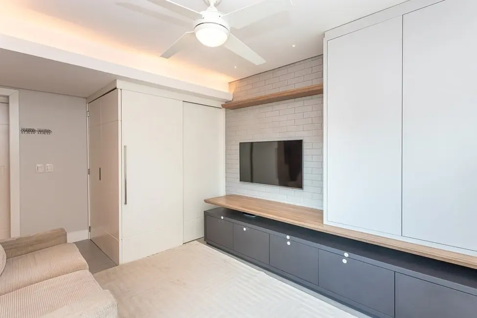 Apartamento com 4 quartos à venda, 217m2 em Petrópolis, Porto Alegre - RS - imagem 3 Foto 3 de Apartamento com 4 quartos à venda, 217m2 em Petrópolis, Porto Alegre - RS