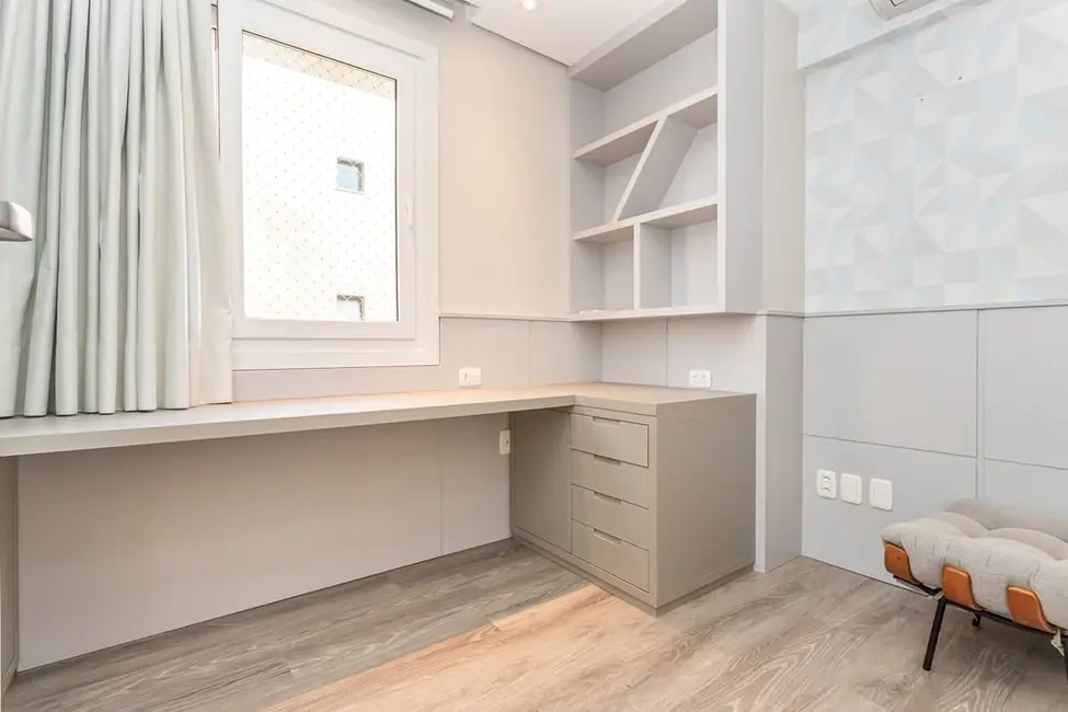 Apartamento com 4 quartos à venda, 217m2 em Petrópolis, Porto Alegre - RS - imagem 5 Foto 5 de Apartamento com 4 quartos à venda, 217m2 em Petrópolis, Porto Alegre - RS