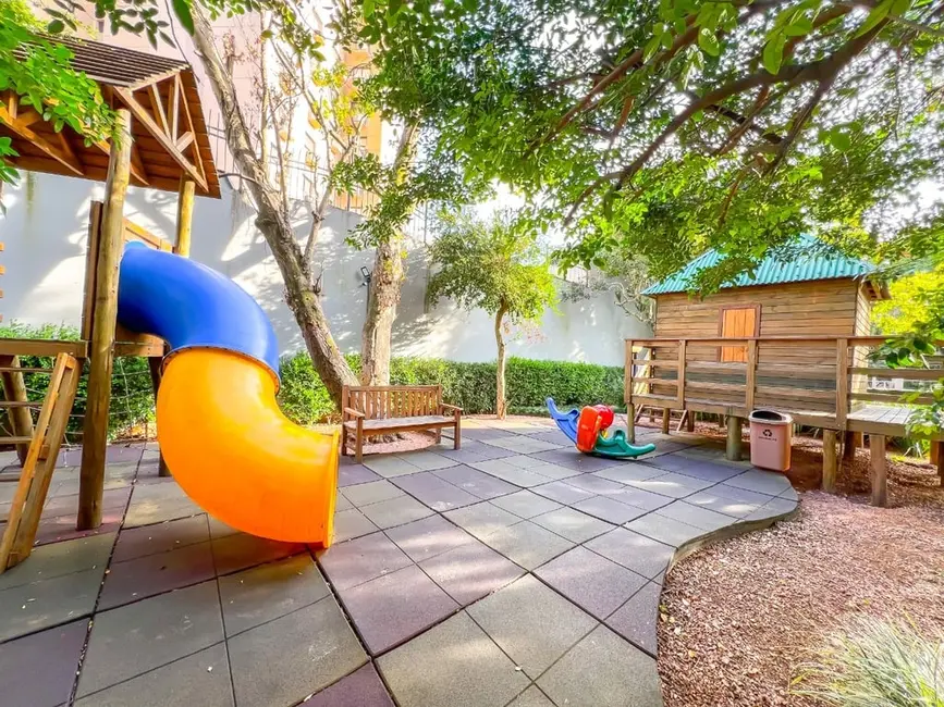 Foto 5 de Apartamento com 3 quartos à venda, 209m2 em Higienópolis, Porto Alegre - RS