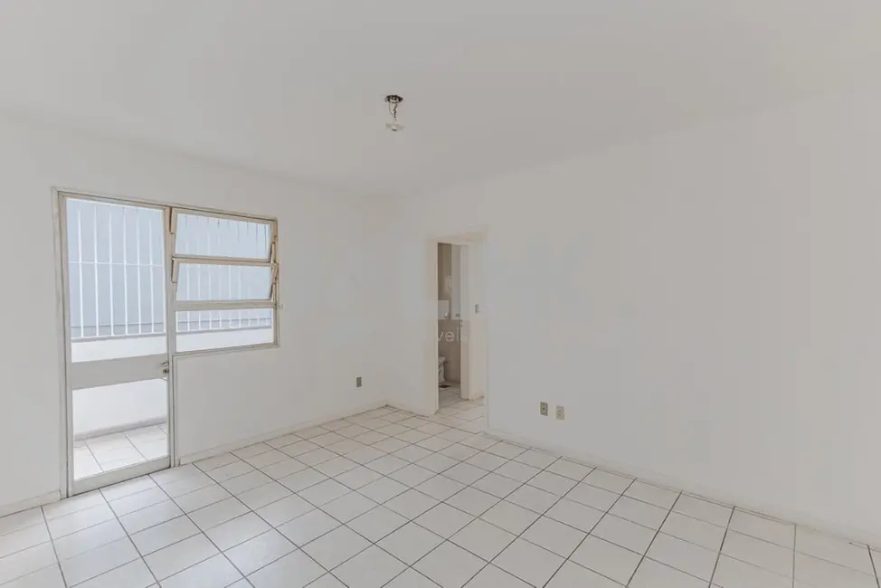 Foto 2 de Apartamento com 2 quartos à venda, 64m2 em Farroupilha, Porto Alegre - RS