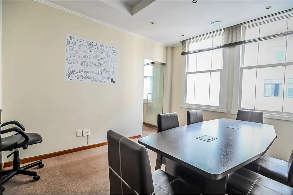 Foto 9 de Sala Comercial à venda, 45m2 em Centro Histórico, Porto Alegre - RS