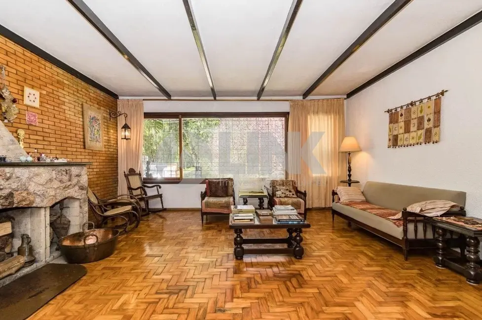 Casa com 3 quartos à venda, 250m2 em Três Figueiras, Porto Alegre - RS - imagem 5 Foto 5 de Casa com 3 quartos à venda, 250m2 em Três Figueiras, Porto Alegre - RS