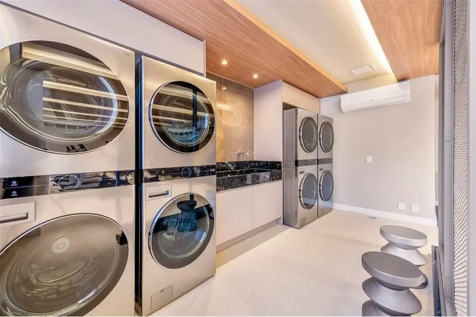 Apartamento com 1 quarto à venda, 70m2 em Mont Serrat, Porto Alegre - RS - imagem 6 Foto 6 de Apartamento com 1 quarto à venda, 70m2 em Mont Serrat, Porto Alegre - RS