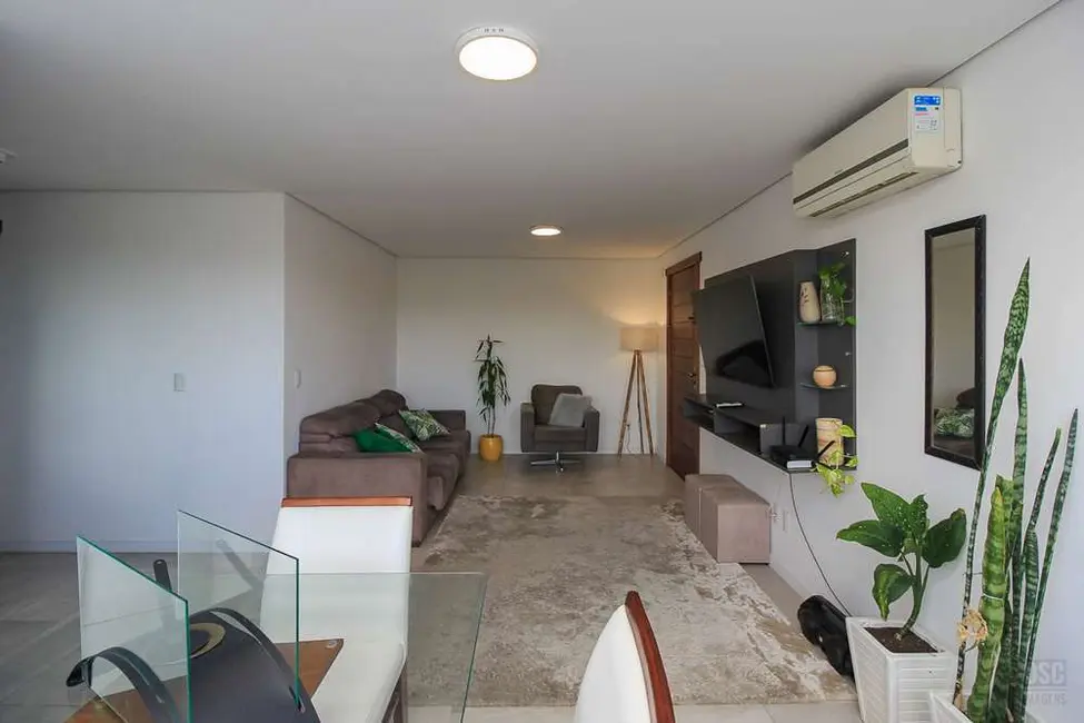 Foto 5 de Apartamento com 2 quartos à venda, 70m2 em Santa Maria Goretti, Porto Alegre - RS