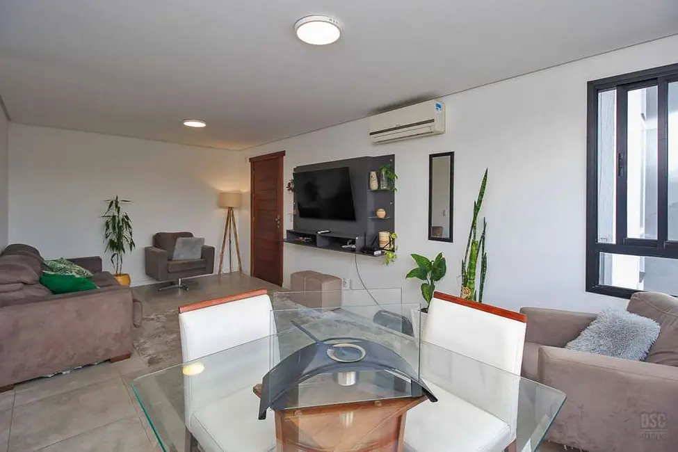 Foto 8 de Apartamento com 2 quartos à venda, 70m2 em Santa Maria Goretti, Porto Alegre - RS