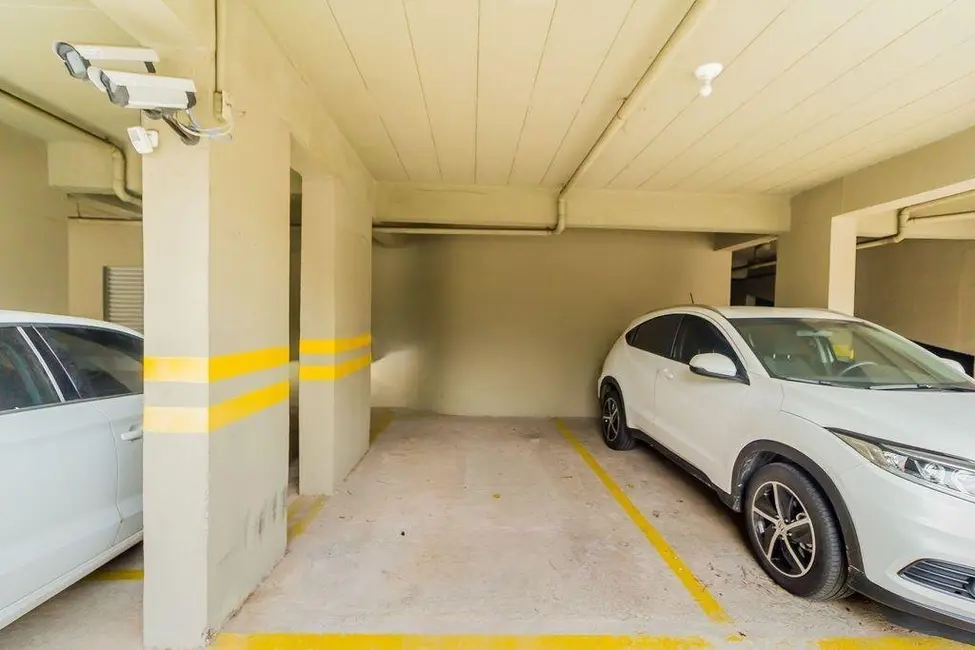 Apartamento com 3 quartos à venda, 106m2 em Bela Vista, Porto Alegre - RS - imagem 4 Foto 4 de Apartamento com 3 quartos à venda, 106m2 em Bela Vista, Porto Alegre - RS