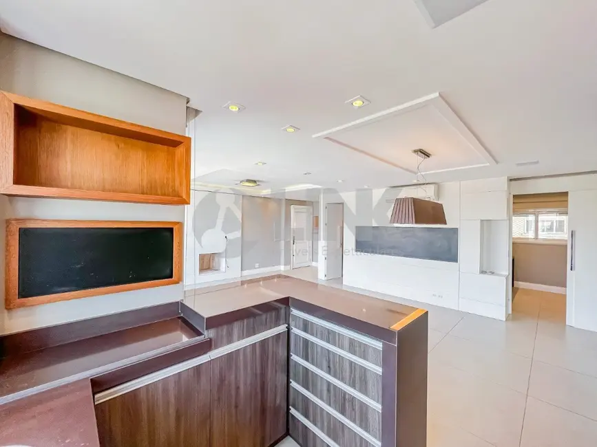 Foto 6 de Apartamento com 3 quartos à venda, 137m2 em Auxiliadora, Porto Alegre - RS