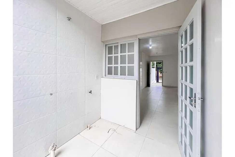 Casa com 2 quartos à venda, 58m2 em São José, Canoas - RS - imagem 8 Foto 8 de Casa com 2 quartos à venda, 58m2 em São José, Canoas - RS