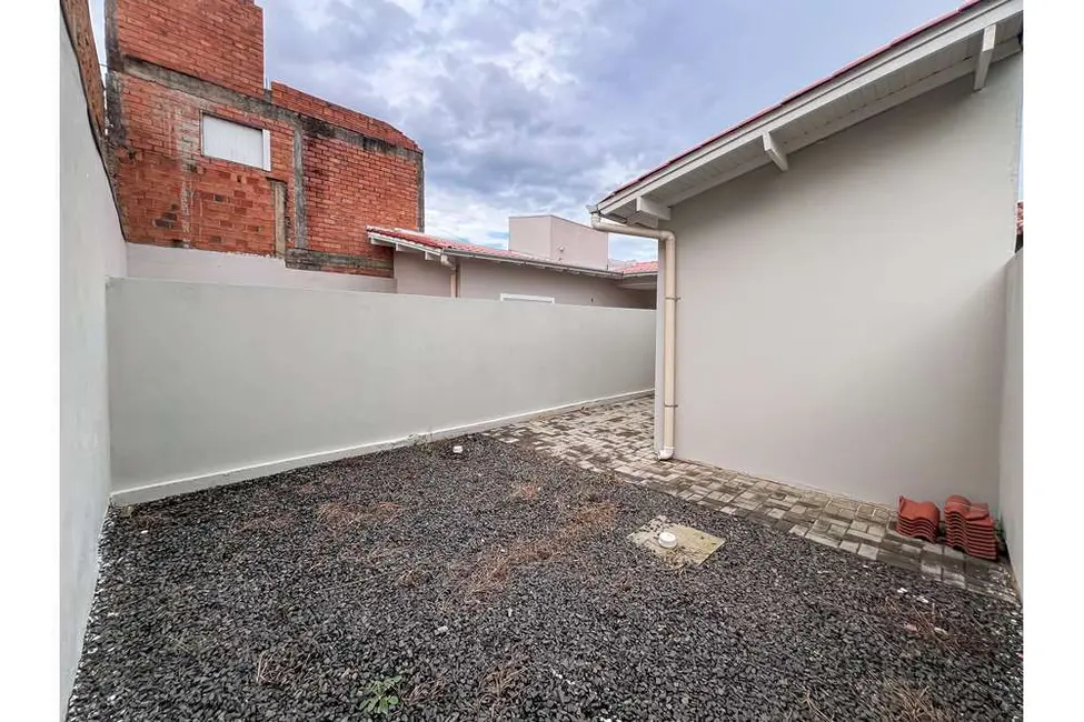 Casa com 2 quartos à venda, 58m2 em São José, Canoas - RS - imagem 3 Foto 3 de Casa com 2 quartos à venda, 58m2 em São José, Canoas - RS