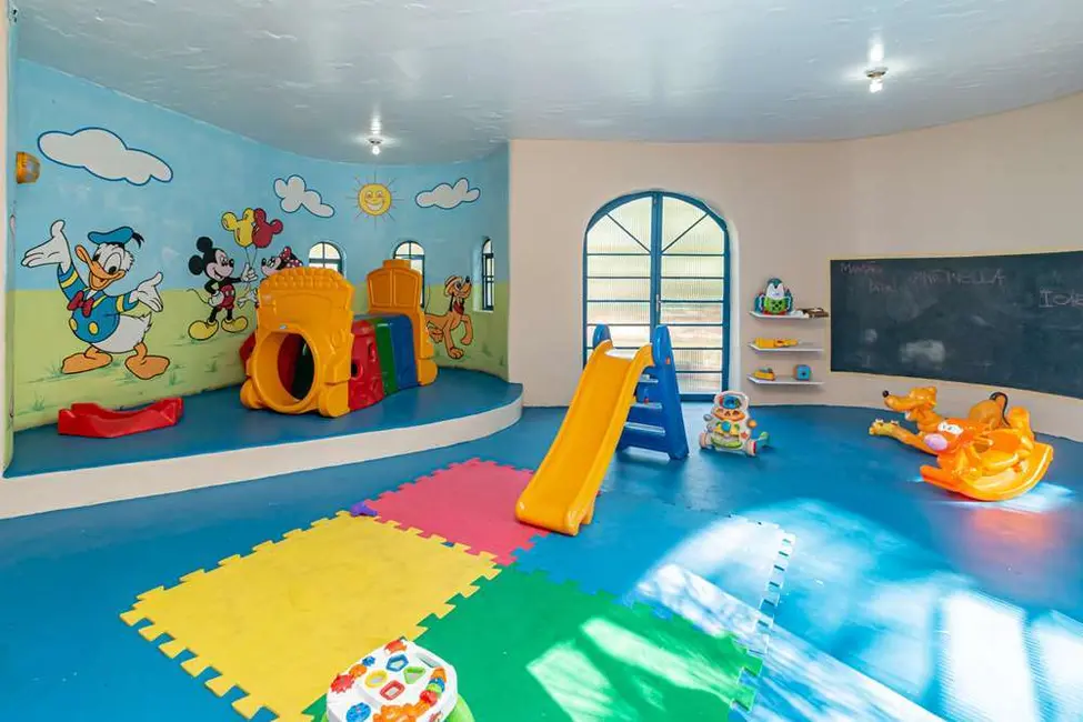 Casa de Condomínio com 5 quartos à venda, 560m2 em Elsa, Viamao - RS - imagem 8 Foto 8 de Casa de Condomínio com 5 quartos à venda, 560m2 em Elsa, Viamao - RS