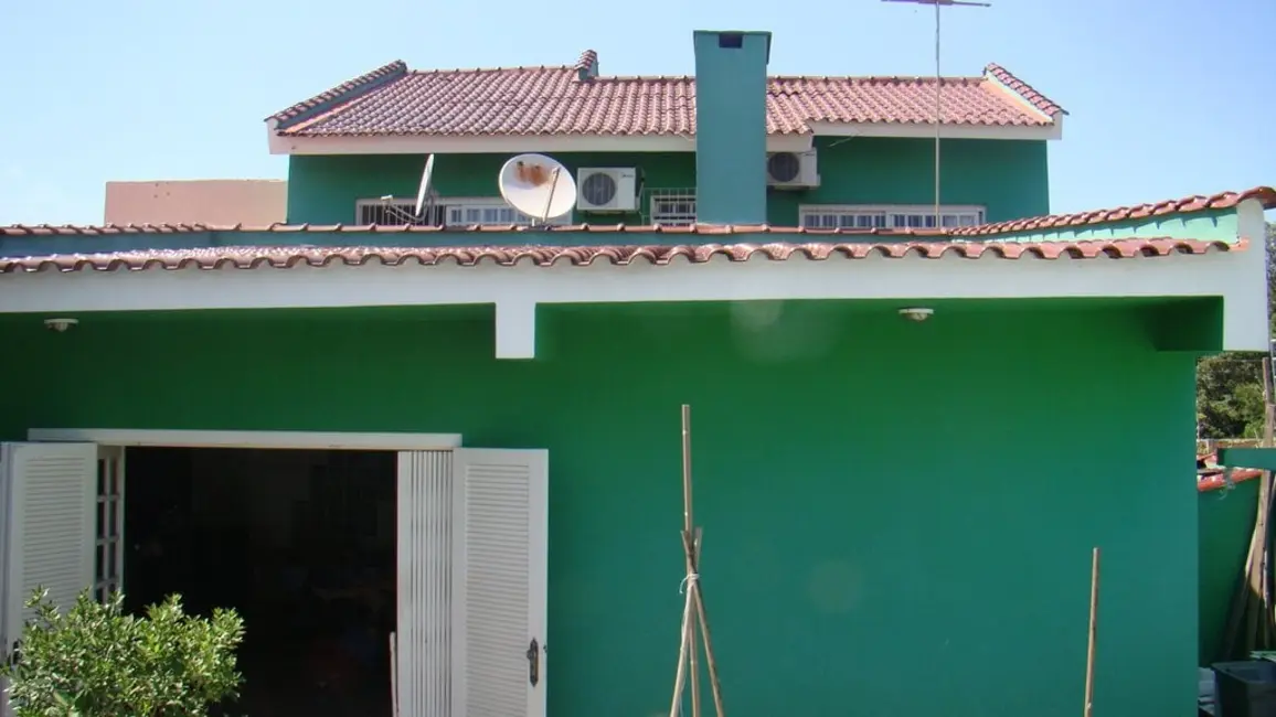 Casa com 4 quartos à venda, 250m2 em Espírito Santo, Porto Alegre - RS - imagem 8 Foto 8 de Casa com 4 quartos à venda, 250m2 em Espírito Santo, Porto Alegre - RS