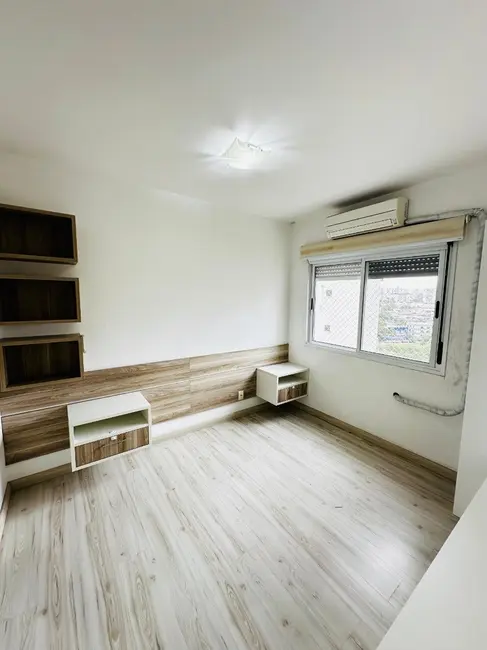 Apartamento com 3 quartos à venda, 67m2 em Vila Ipiranga, Porto Alegre - RS - imagem 8 Foto 8 de Apartamento com 3 quartos à venda, 67m2 em Vila Ipiranga, Porto Alegre - RS