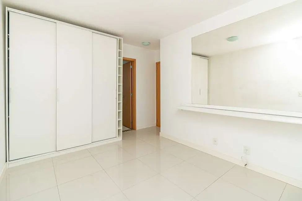 Apartamento com 2 quartos à venda, 69m2 em Passo da Areia, Porto Alegre - RS - imagem 3 Foto 3 de Apartamento com 2 quartos à venda, 69m2 em Passo da Areia, Porto Alegre - RS