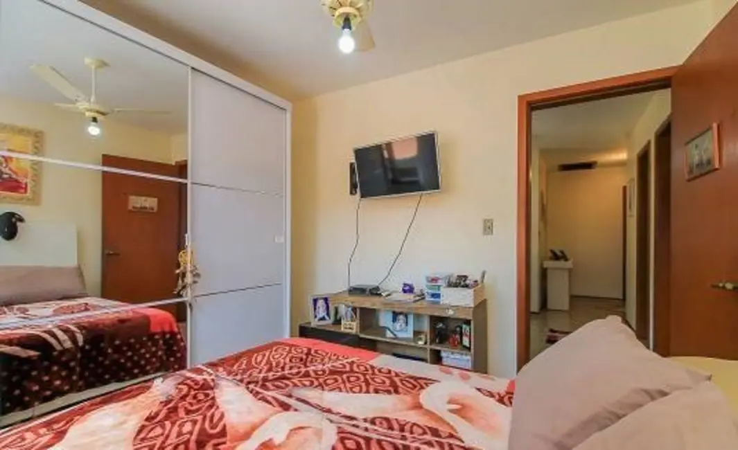 Casa com 4 quartos à venda, 258m2 em Espírito Santo, Porto Alegre - RS - imagem 4 Foto 4 de Casa com 4 quartos à venda, 258m2 em Espírito Santo, Porto Alegre - RS