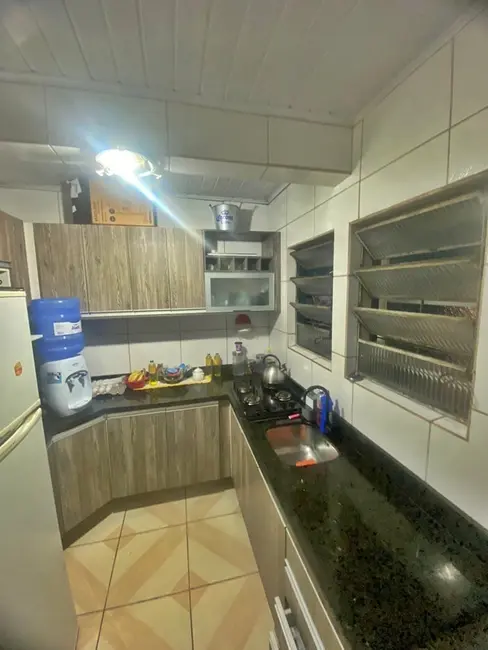 Casa com 2 quartos à venda, 50m2 em Costa e Silva, Porto Alegre - RS - imagem 4 Foto 4 de Casa com 2 quartos à venda, 50m2 em Costa e Silva, Porto Alegre - RS