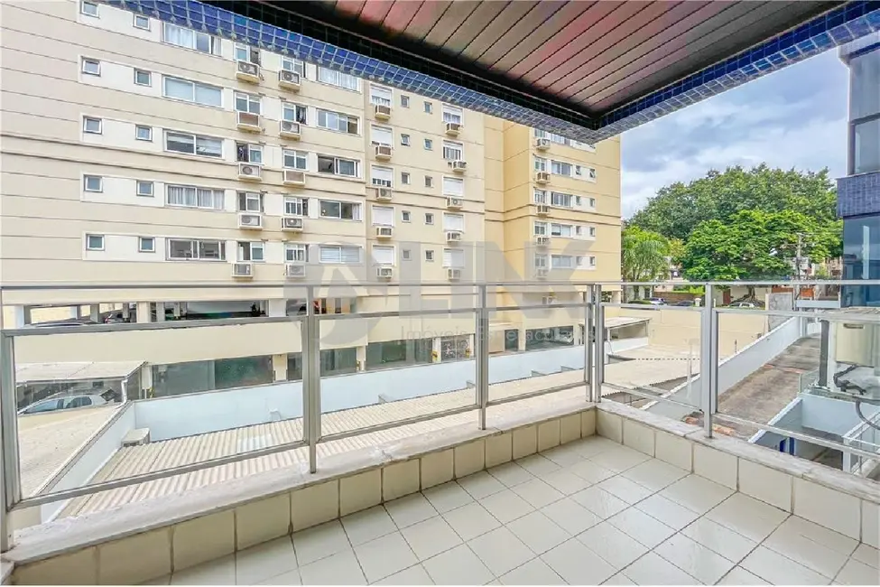 Apartamento com 1 quarto à venda, 56m2 em Passo da Areia, Porto Alegre - RS - imagem 6 Foto 6 de Apartamento com 1 quarto à venda, 56m2 em Passo da Areia, Porto Alegre - RS