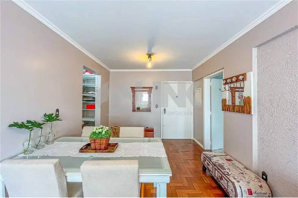 Apartamento com 1 quarto à venda, 56m2 em Passo da Areia, Porto Alegre - RS - imagem 7 Foto 7 de Apartamento com 1 quarto à venda, 56m2 em Passo da Areia, Porto Alegre - RS