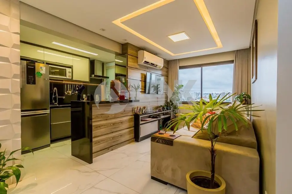 Apartamento com 2 quartos à venda, 70m2 em Menino Deus, Porto Alegre - RS - imagem 1 Foto 1 de Apartamento com 2 quartos à venda, 70m2 em Menino Deus, Porto Alegre - RS