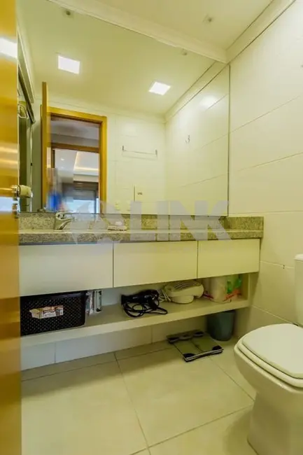 Apartamento com 2 quartos à venda, 70m2 em Menino Deus, Porto Alegre - RS - imagem 7 Foto 7 de Apartamento com 2 quartos à venda, 70m2 em Menino Deus, Porto Alegre - RS