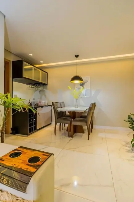 Apartamento com 2 quartos à venda, 70m2 em Menino Deus, Porto Alegre - RS - imagem 5 Foto 5 de Apartamento com 2 quartos à venda, 70m2 em Menino Deus, Porto Alegre - RS