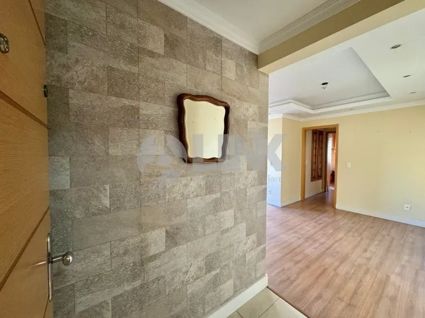 Apartamento com 2 quartos à venda, 70m2 em Menino Deus, Porto Alegre - RS - imagem 8 Foto 8 de Apartamento com 2 quartos à venda, 70m2 em Menino Deus, Porto Alegre - RS