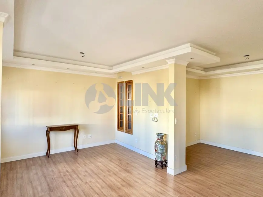 Apartamento com 2 quartos à venda, 70m2 em Menino Deus, Porto Alegre - RS - imagem 5 Foto 5 de Apartamento com 2 quartos à venda, 70m2 em Menino Deus, Porto Alegre - RS