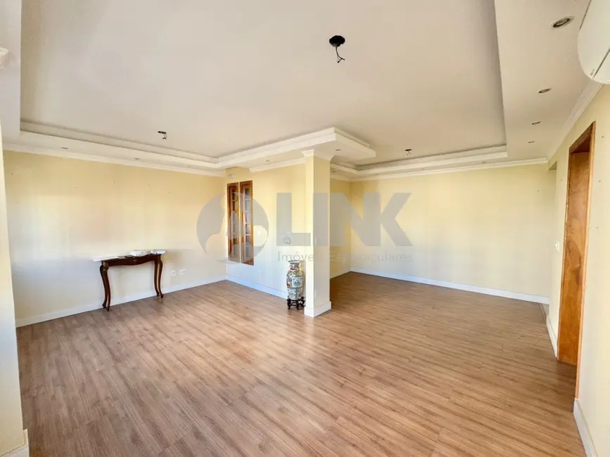 Apartamento com 2 quartos à venda, 70m2 em Menino Deus, Porto Alegre - RS - imagem 4 Foto 4 de Apartamento com 2 quartos à venda, 70m2 em Menino Deus, Porto Alegre - RS