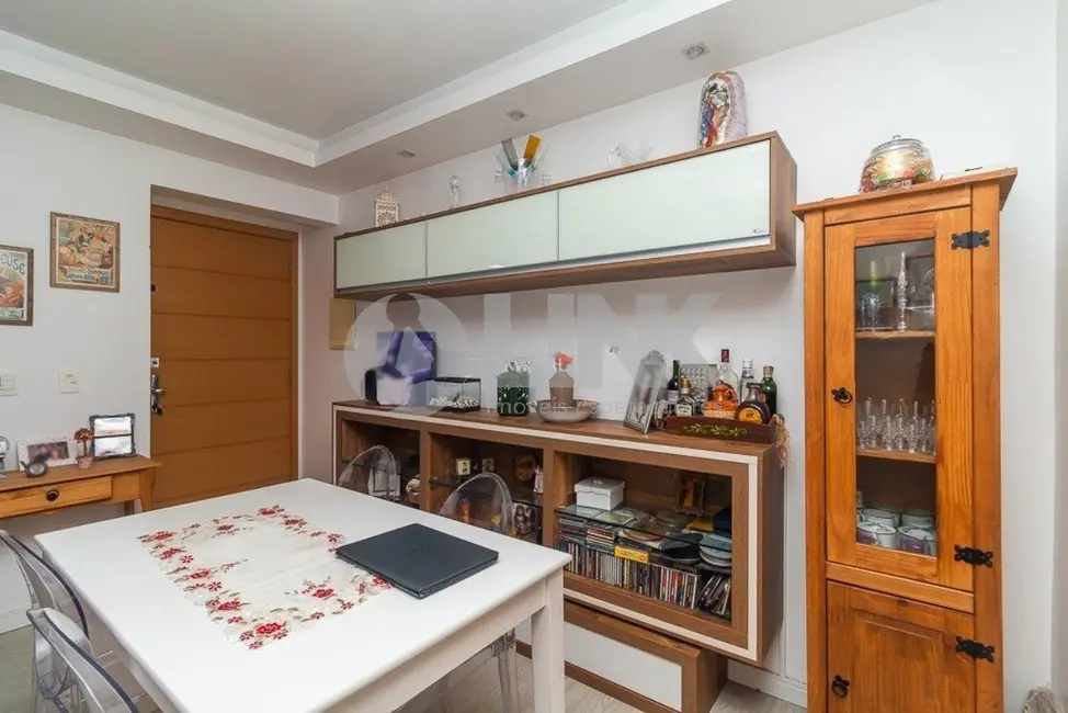 Apartamento com 2 quartos à venda, 68m2 em Menino Deus, Porto Alegre - RS - imagem 6 Foto 6 de Apartamento com 2 quartos à venda, 68m2 em Menino Deus, Porto Alegre - RS