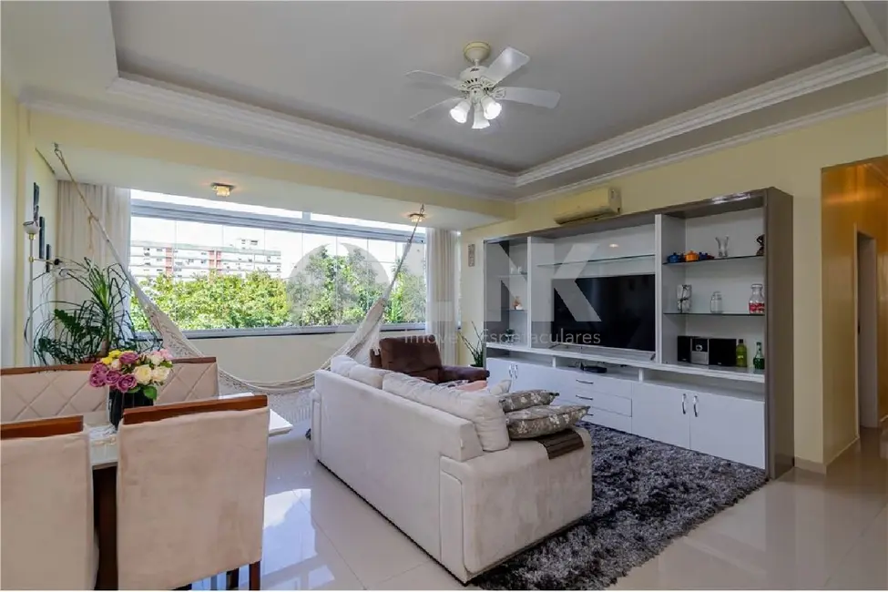 Foto 4 de Apartamento com 3 quartos à venda, 95m2 em Petrópolis, Porto Alegre - RS