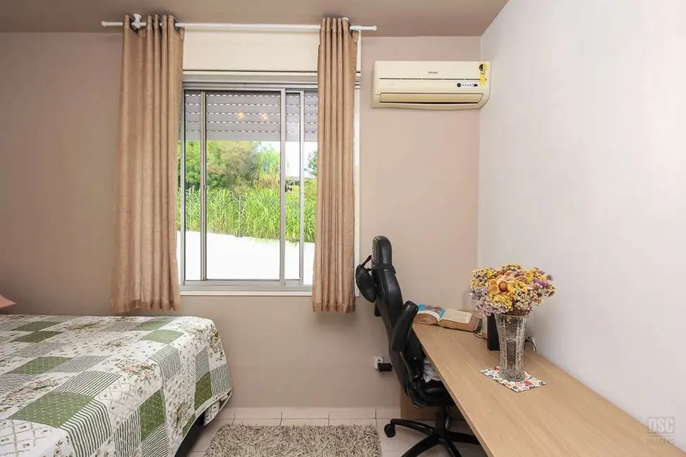 Foto 3 de Apartamento com 2 quartos à venda, 50m2 em Vila Nova, Porto Alegre - RS