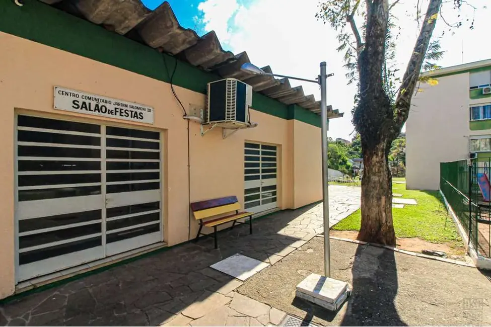 Foto 2 de Apartamento com 2 quartos à venda, 50m2 em Vila Nova, Porto Alegre - RS