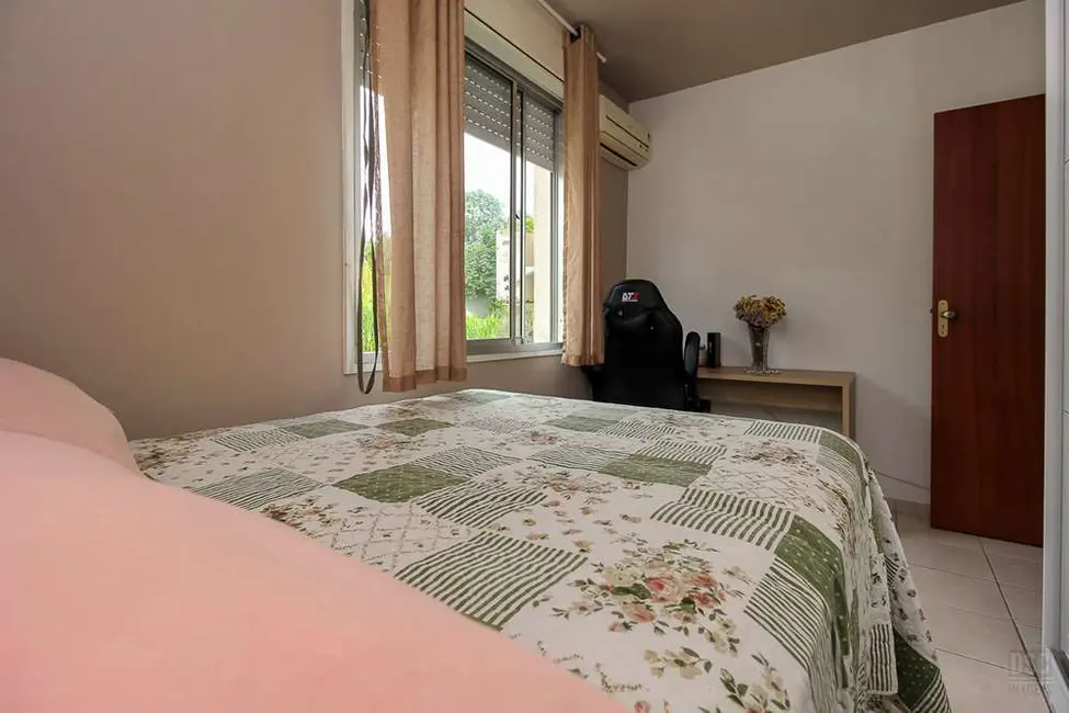 Foto 4 de Apartamento com 2 quartos à venda, 50m2 em Vila Nova, Porto Alegre - RS