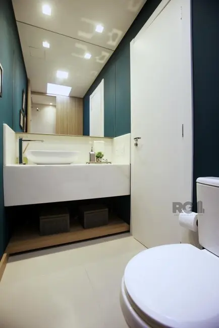 Foto 2 de Apartamento com 2 quartos à venda, 67m2 em Menino Deus, Porto Alegre - RS