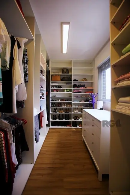 Apartamento com 2 quartos à venda, 67m2 em Menino Deus, Porto Alegre - RS - imagem 8 Foto 8 de Apartamento com 2 quartos à venda, 67m2 em Menino Deus, Porto Alegre - RS