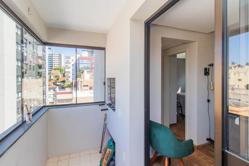 Apartamento com 1 quarto à venda, 46m2 em Petrópolis, Porto Alegre - RS - imagem 8 Foto 8 de Apartamento com 1 quarto à venda, 46m2 em Petrópolis, Porto Alegre - RS
