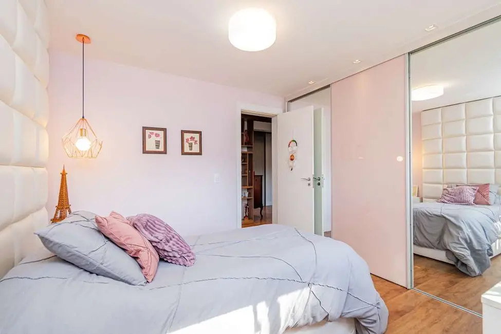 Apartamento com 3 quartos à venda, 199m2 em Jardim do Salso, Porto Alegre - RS - imagem 6 Foto 6 de Apartamento com 3 quartos à venda, 199m2 em Jardim do Salso, Porto Alegre - RS