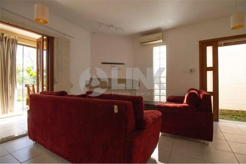 Foto 2 de Casa de Condomínio com 2 quartos à venda, 80m2 em Agronomia, Porto Alegre - RS