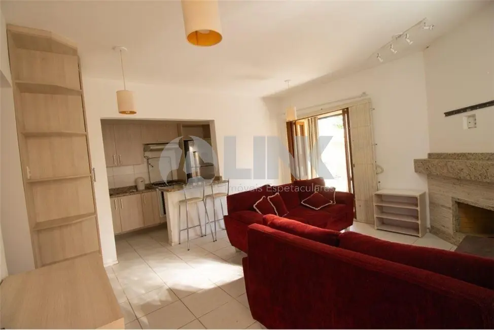 Foto 1 de Casa de Condomínio com 2 quartos à venda, 80m2 em Agronomia, Porto Alegre - RS