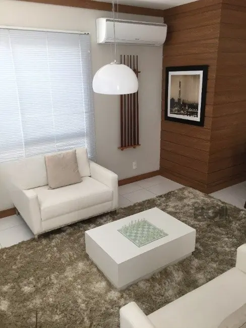 Apartamento com 2 quartos à venda, 75m2 em Passo da Areia, Porto Alegre - RS - imagem 7 Foto 7 de Apartamento com 2 quartos à venda, 75m2 em Passo da Areia, Porto Alegre - RS