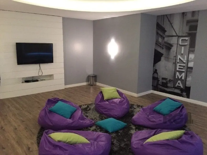 Apartamento com 2 quartos à venda, 75m2 em Passo da Areia, Porto Alegre - RS - imagem 4 Foto 4 de Apartamento com 2 quartos à venda, 75m2 em Passo da Areia, Porto Alegre - RS