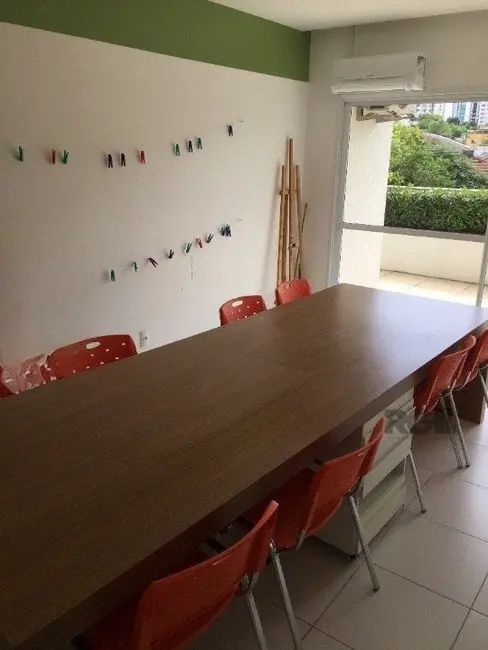 Apartamento com 2 quartos à venda, 75m2 em Passo da Areia, Porto Alegre - RS - imagem 9 Foto 9 de Apartamento com 2 quartos à venda, 75m2 em Passo da Areia, Porto Alegre - RS