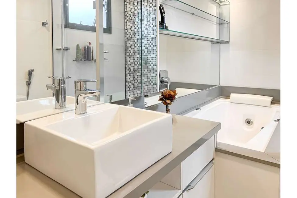 Apartamento com 3 quartos à venda, 166m2 em Centro, Canoas - RS - imagem 7 Foto 7 de Apartamento com 3 quartos à venda, 166m2 em Centro, Canoas - RS