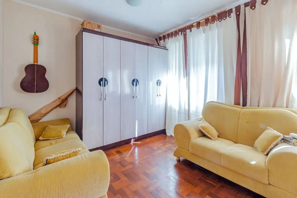 Foto 2 de Apartamento com 2 quartos à venda, 85m2 em São Sebastião, Porto Alegre - RS