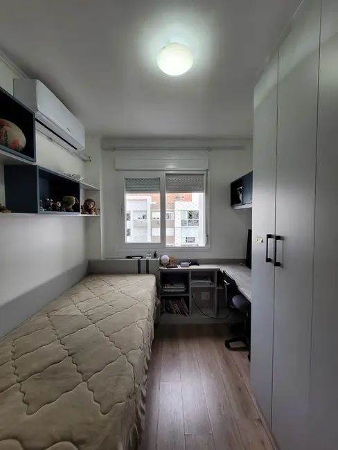 Foto 4 de Apartamento com 3 quartos à venda, 80m2 em Jardim Sabará, Porto Alegre - RS