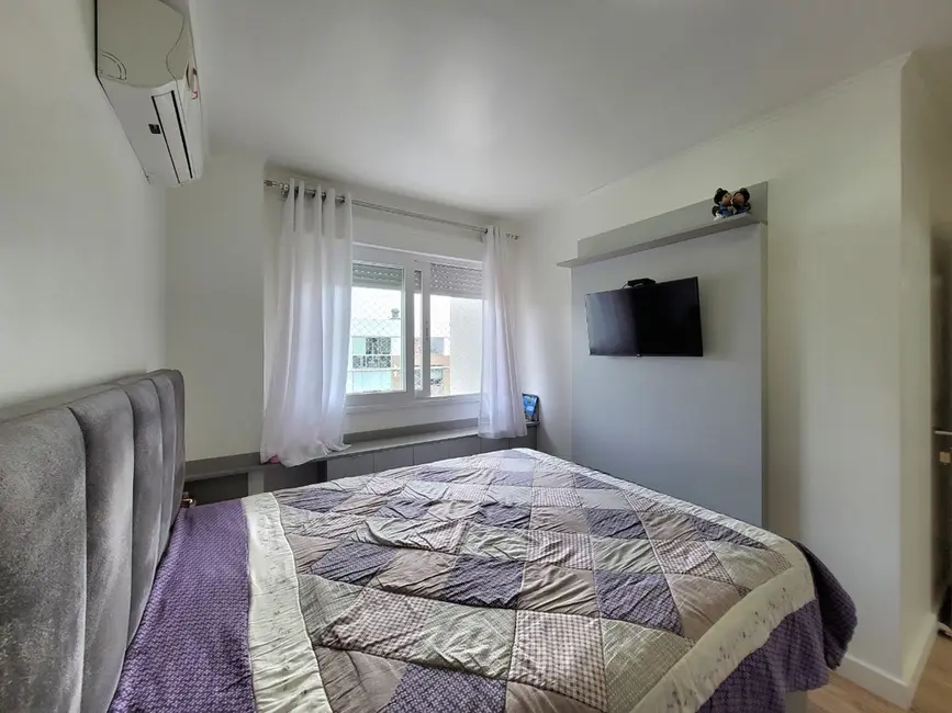 Foto 9 de Apartamento com 3 quartos à venda, 80m2 em Jardim Sabará, Porto Alegre - RS