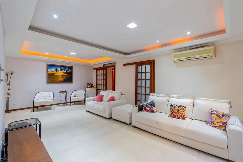 Foto 3 de Casa com 6 quartos à venda, 374m2 em Tristeza, Porto Alegre - RS