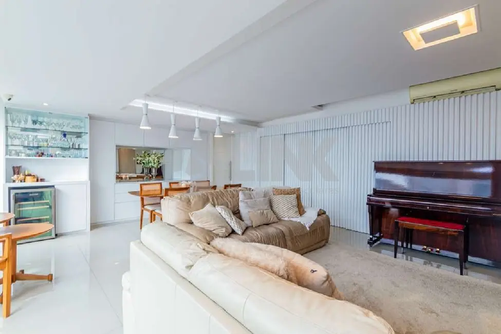 Foto 7 de Apartamento com 3 quartos à venda, 125m2 em Jardim Europa, Porto Alegre - RS