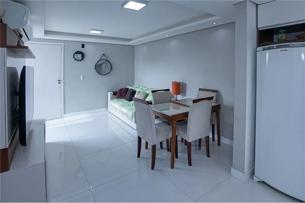 Foto 2 de Apartamento com 2 quartos à venda, 47m2 em Lomba do Pinheiro, Porto Alegre - RS