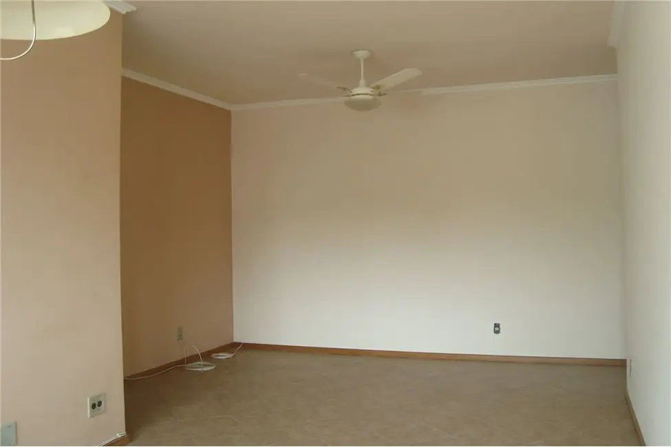 Foto 2 de Apartamento com 2 quartos à venda, 69m2 em Ipanema, Porto Alegre - RS